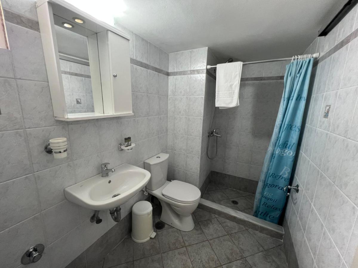 Athina Rooms Karvounades 외부 사진